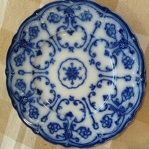 Conway English semi-porcelain salad butter dessert plate flow blue New Wharf 7"